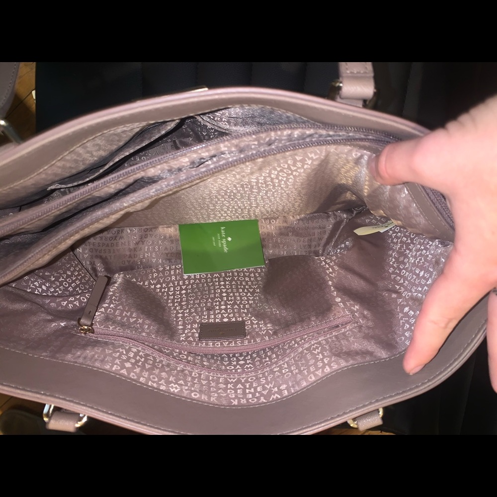 Kate Spade Tote - Picture 7 of 9